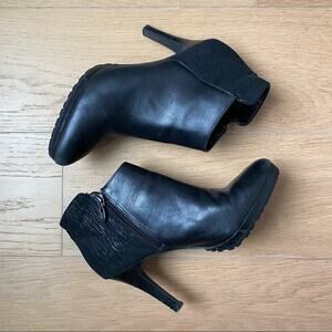 Tahari Black Leather Heeled Lug Sole Ankle Booties 6.5